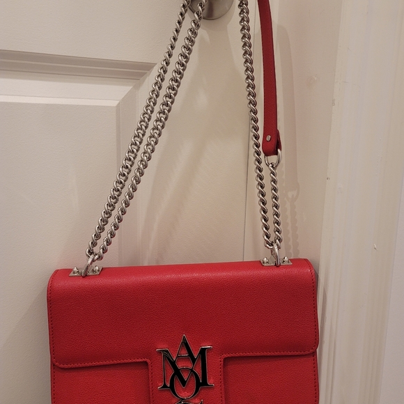 Alexander McQueen Crossbody and Shoulder leather chain Bag - Picture 6 of 15